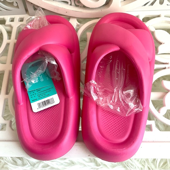 Slip on sandals - Picture 4 of 5